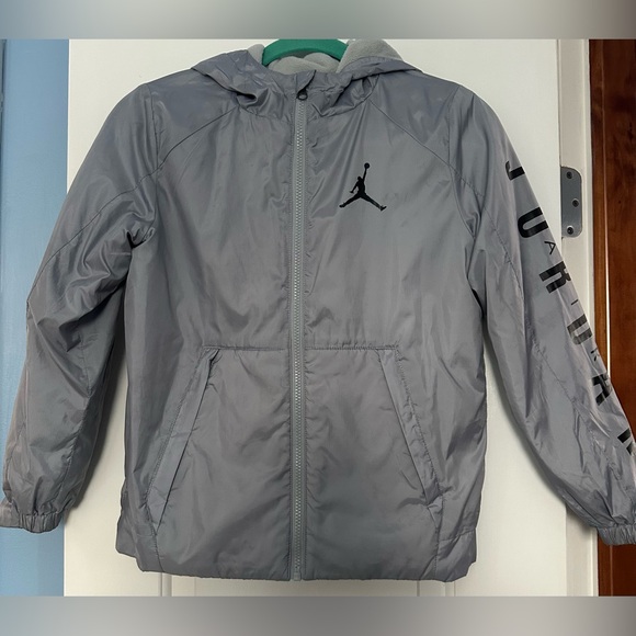 Nike Other - Nike Air Jordan Kids Gray Hooded Lined Puffer Jacket - Sz Boys M (10/12)